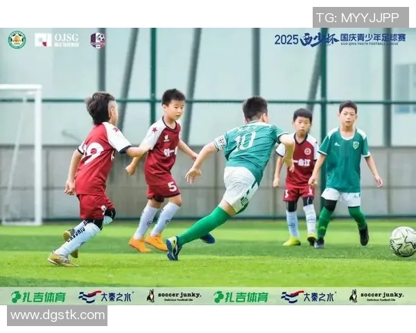 王国栋足球：探索中国足球新星的成长与未来发展之路